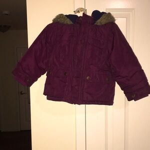 Carter’s Burgundy Parker Winter coat. Faux fur Hood lining.